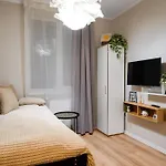 Tom Thumb & Thumbelina ~ 2 Private Rooms In Sofia Center